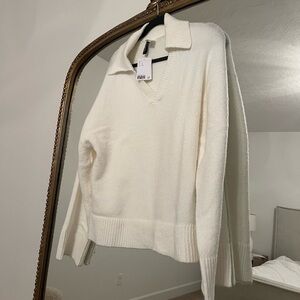 New with tags H&M white sweater